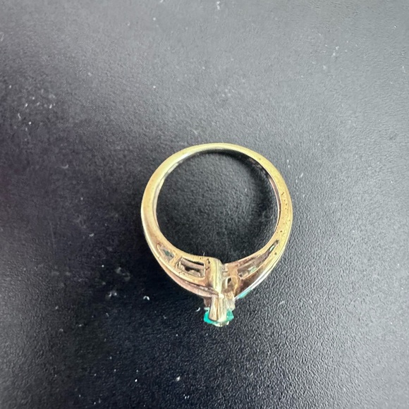 Emerald and diamond ring - Picture 3 of 3